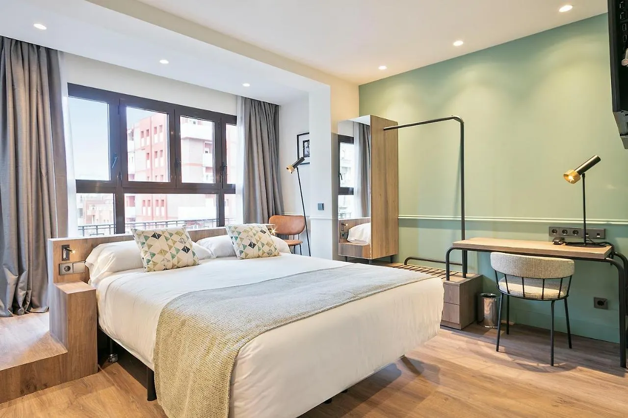 **  Hotel Via Augusta Barcellona Spagna